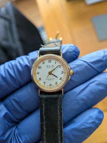 Avia quartz wristwatch - c&v,