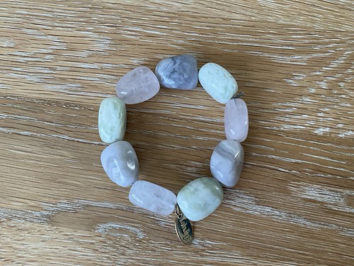 Lola rose with - lola, quartz