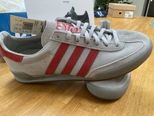 Adidas jeans Deadstock 8.5