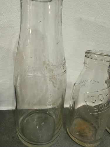 Different size vintage milk - 3,