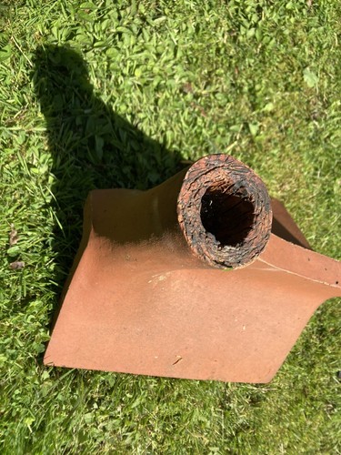 Reclaimed damaged roof - reclaimed, finial