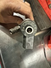 Mercedes Fuel Injector