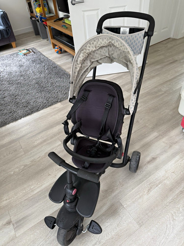 Smartrike black grey pushchair - black/grey,