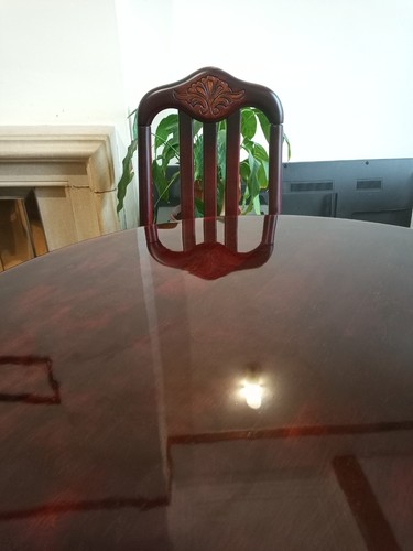 Dark wood mahogany - dark,