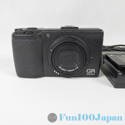 Ricoh digital camera - camera, gr