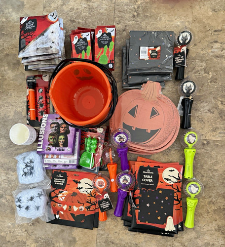 Bundle pictured some - as,