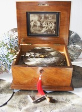 ANTIQUE DISC PLAYING MAHOGANY