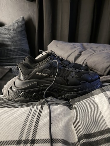 Balenciaga triple black low - balenciaga,