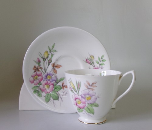 Vintage royal albert flowers - vintage,