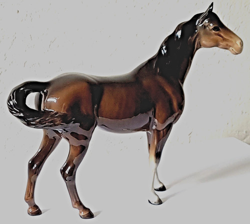 Beswick swish tail horse rare - swish,