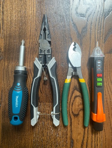 Makita screwdriver electrician - screwdriver,