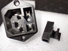 BULGIN PX0695/15/63 FUSED IEC