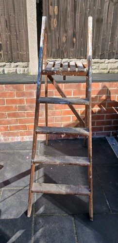 Vintage wooden step - vintage,