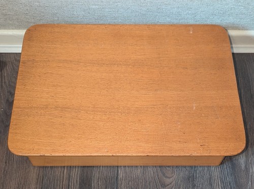 Vintage wooden box top - vintage, box.