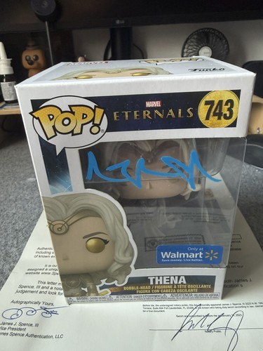 Angelina jolie signed - jolie, marvels