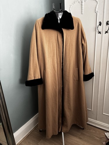 Vintage wallis camel wool - vintage,
