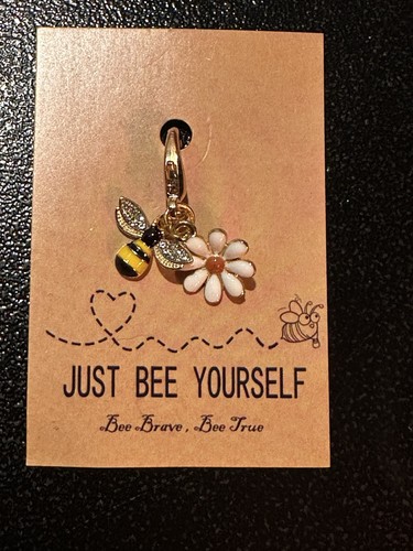 Bee daisy enamel charm - &,