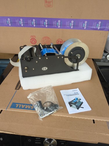 Hand crank labelling machine - hand,