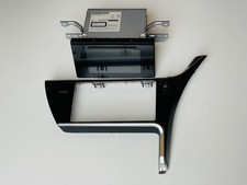 TOYOTA AURIS HYBRID GENUINE