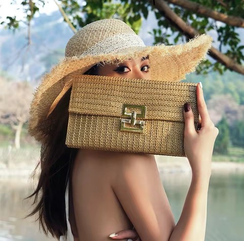 Raffia clutch bag - clutch, woven