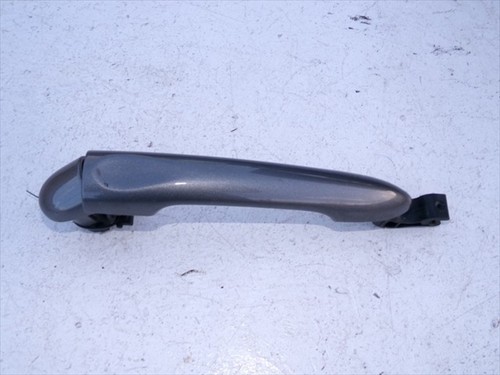Front outer door handle - front,
