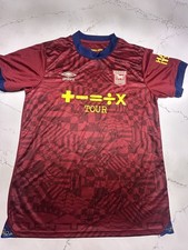 SIGNED IPSWICH TOWN FC SQUAD AWAY SHIRT *COA* PHOTO PROOF 2