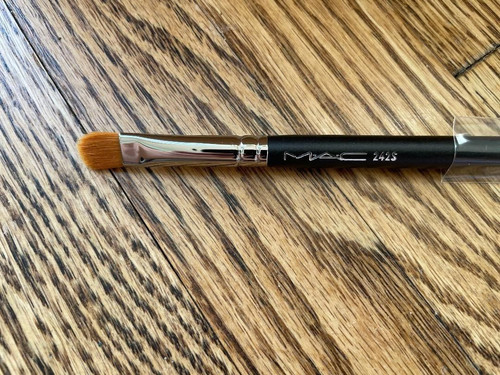 Mac cosmetics 242s - cosmetics, synthetic