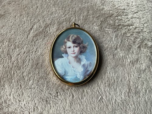 Antique miniature peter bates - antique,