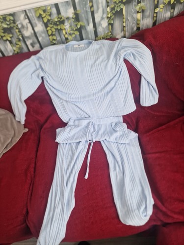 Ladies set size 8 - pj,