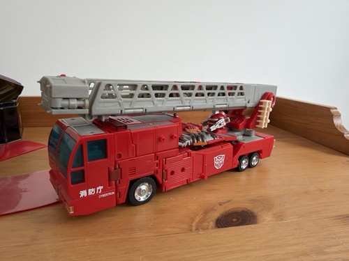 Transformers car robots fire - car,