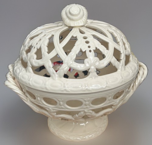 Wedgwood cream large queen - wedgwood,