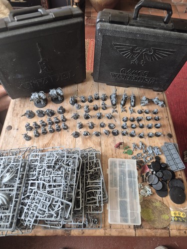 Huge warhammer 40k chaos - huge,
