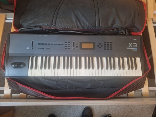 Korg synthesizer - x3,