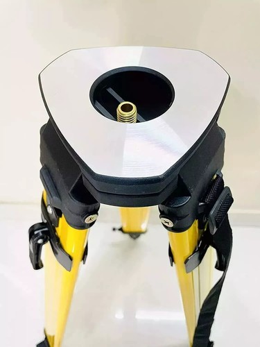 Aluminum tripod heavy - , duty