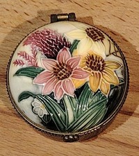 Vintage Old Tupton Ware Trinket Box – Hand Painted Floral Pill Box 5.5cm