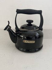 Le Creuset Traditional Stove-Top Kettle with Whistle Black All Hob Types