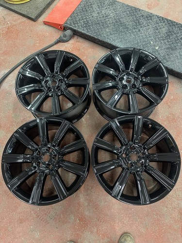 Gloss black genuine range - black,