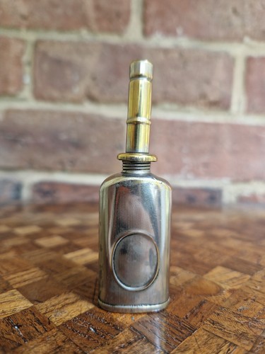 Antique small oiler oil can - -,