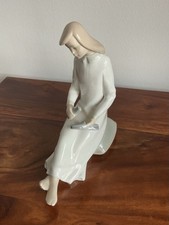 Zaphir Lladro Lady Figurine