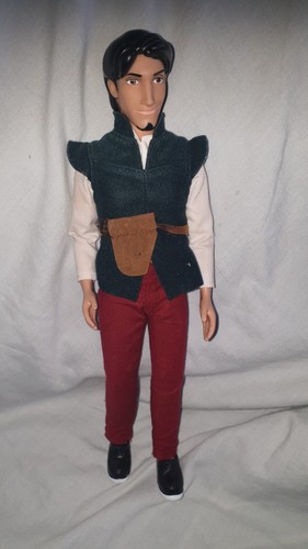 Disney store tangled - disney, flynn