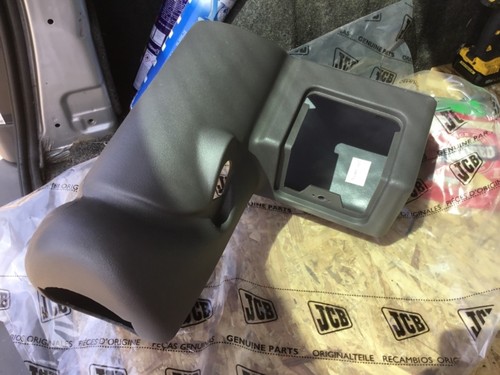 Jcb tlt plastic - tlt,
