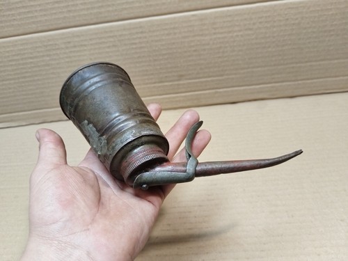 Antique metal small pump oil - metal,