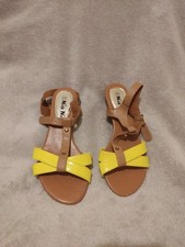 Nio Nio Women's Slip-On Shoes