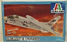 Italeri #1230 F-8 Crusader