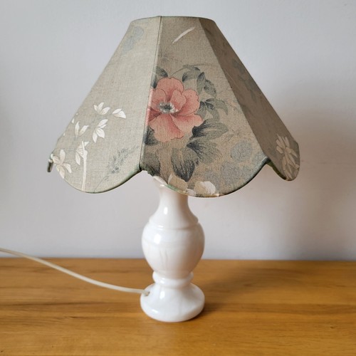 Vintage white table - table, lamp