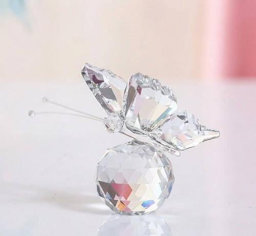 Exquisite crystal butterfly - crystal,