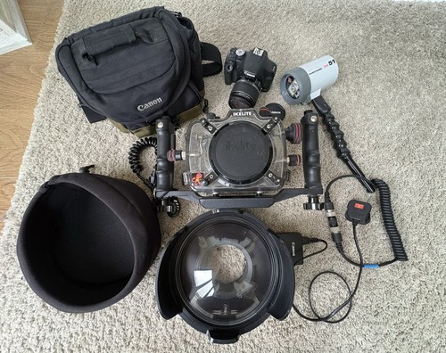Ikelite set underwater - ikelite,