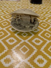 VINTAGE 1940s JAPANESE CELLULOID CLAM SHELL DIORAMA