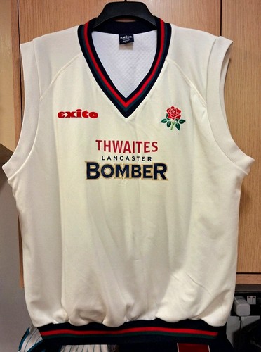 Exito cricket sleeveless - exito,