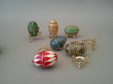 Job lot enamelled egg shape